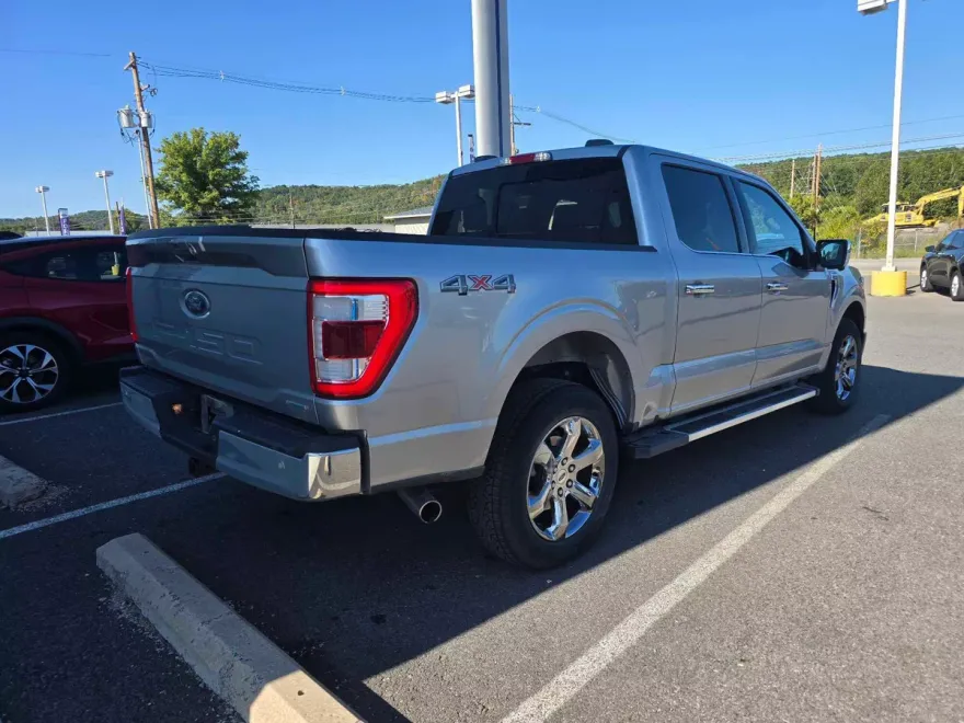2023 Ford F-150 Lariat photo 1