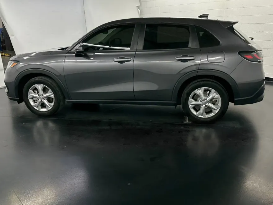 2023 Honda HR-V LX photo 1