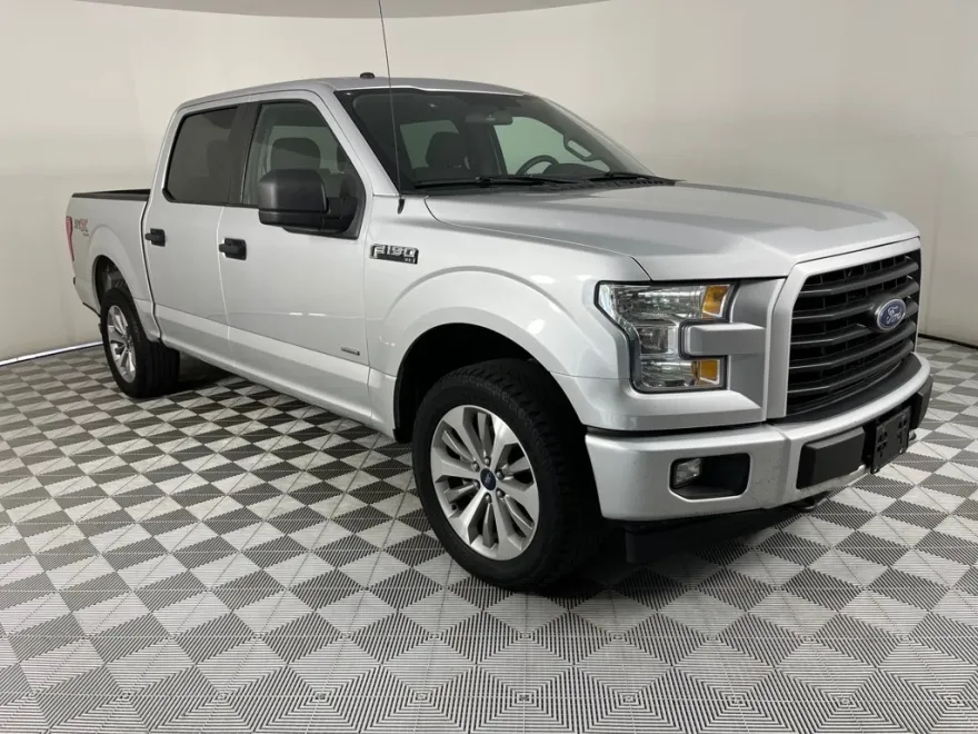 2017 Ford F-150 XL photo 1