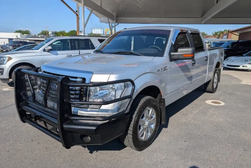2011 Ford F-150 XLT photo 1