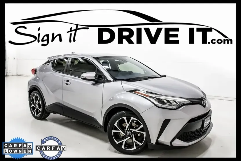 2020 Toyota C-HR XLE photo 1