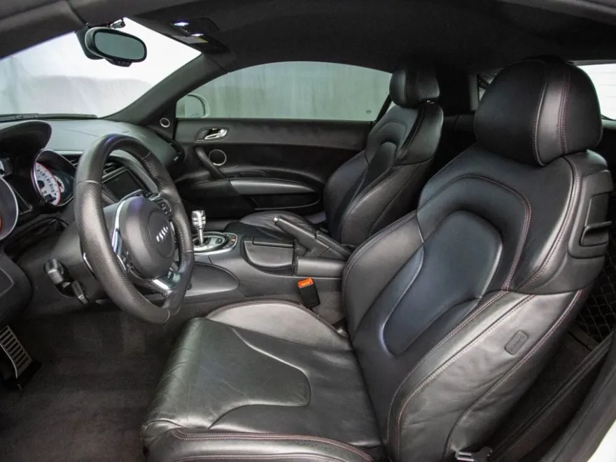 2011 Audi R8 5.2 photo 19