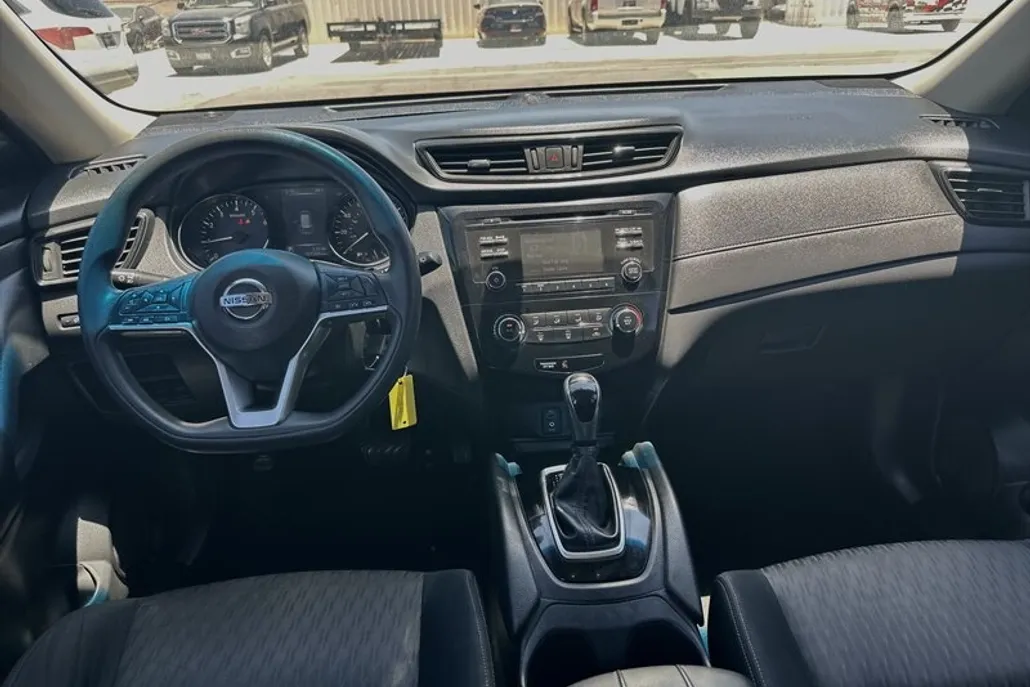 2017 Nissan Rogue S photo 1