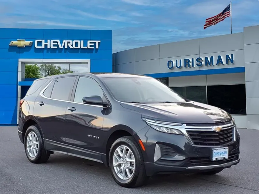 2022 Chevrolet Equinox LT photo 1