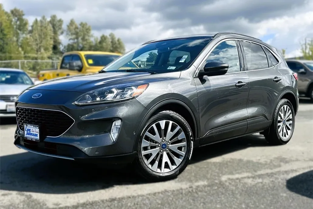 2020 Ford Escape Titanium Hybrid photo 1