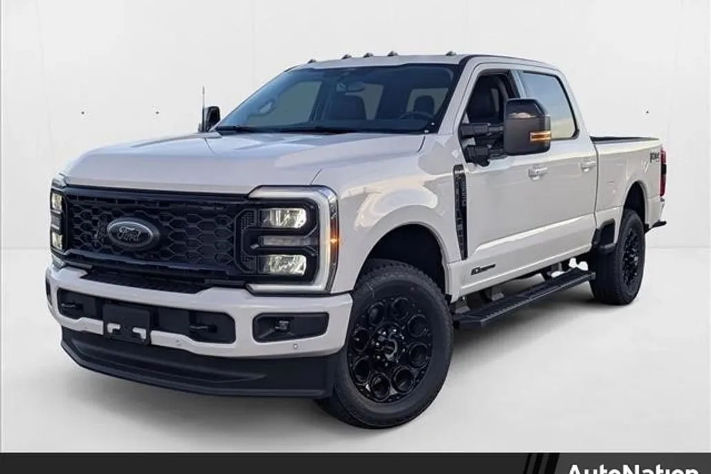 2025 Ford F-250 Lariat photo 1