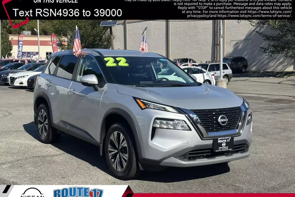 2022 Nissan Rogue SV photo 1