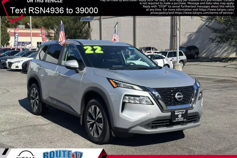 2022 Nissan Rogue SV photo 1