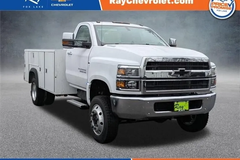 2024 Chevrolet Silverado 4500HD Work Truck photo 1