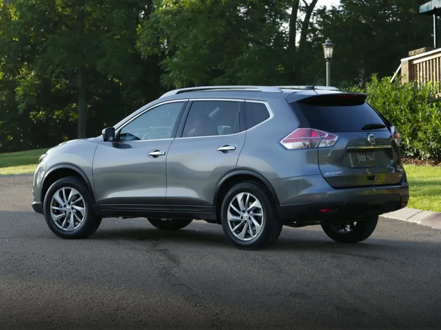 2016 Nissan Rogue SL photo 1