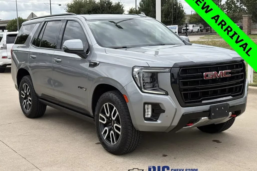 2023 Gmc Yukon AT4 photo 1