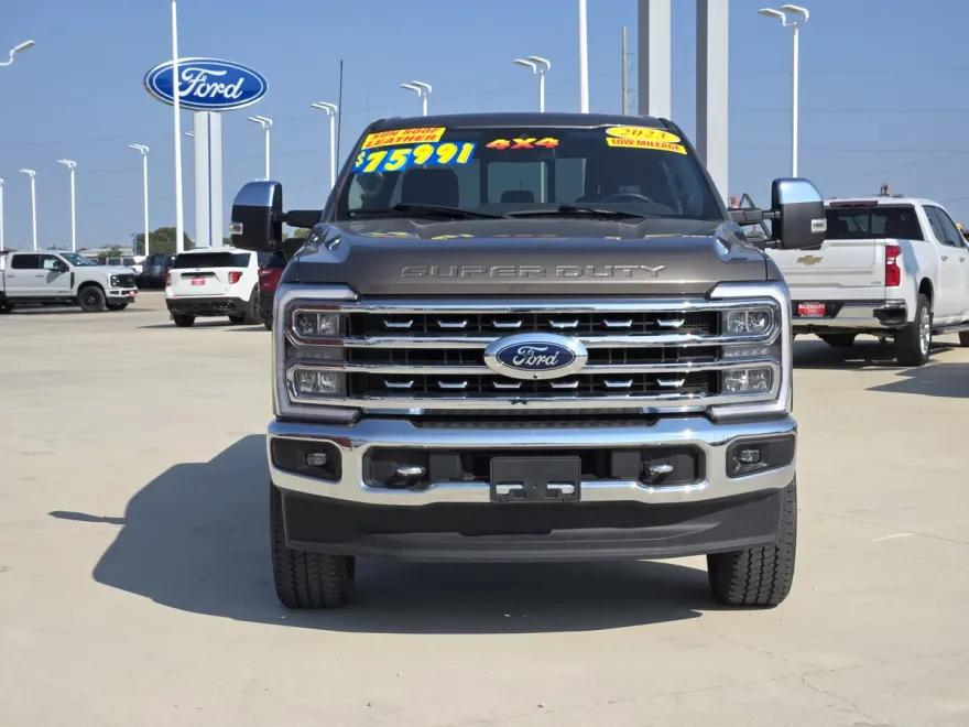 2023 Ford F-250 Lariat photo 1