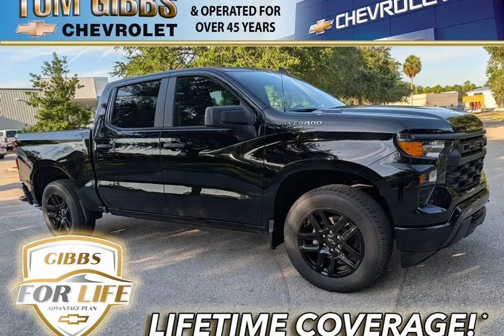 2026 Chevrolet Silverado 1500 Custom photo 1