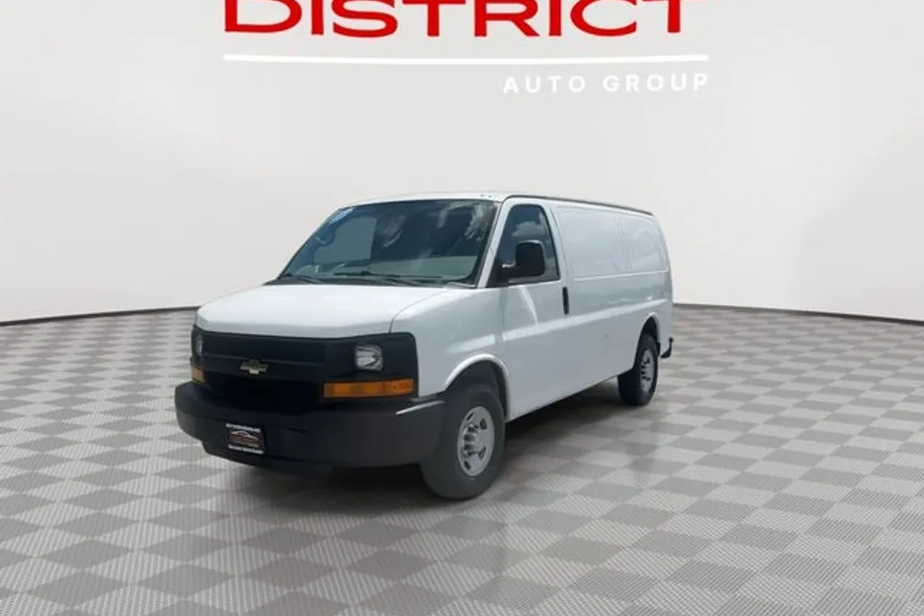 2015 Chevrolet Express 2500 Work Van photo 1