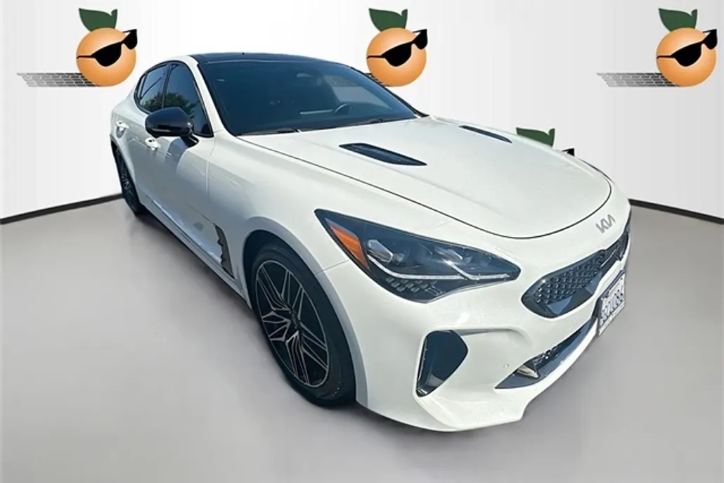 2023 Kia Stinger GT2 photo 1