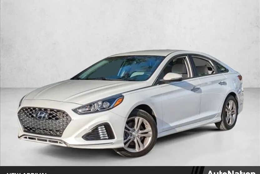 2019 Hyundai Sonata SEL photo 1