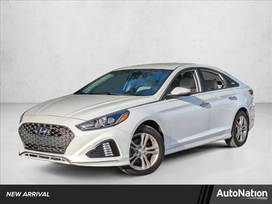 2019 Hyundai Sonata SEL photo 1