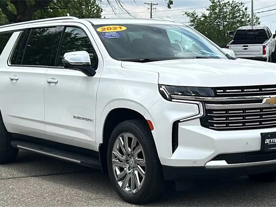 2021 Chevrolet Suburban Premier photo 1