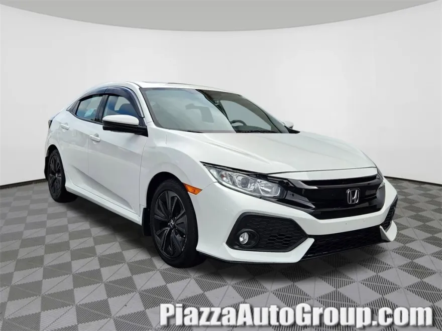 2017 Honda Civic EX-L Hatchback photo 1