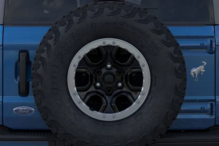 2025 Ford Bronco Badlands photo 1
