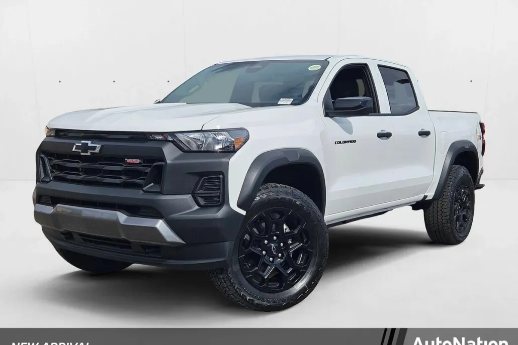 2026 Chevrolet Colorado Trail Boss photo 1