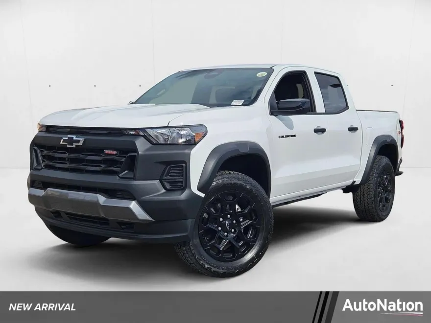 2026 Chevrolet Colorado Trail Boss photo 1