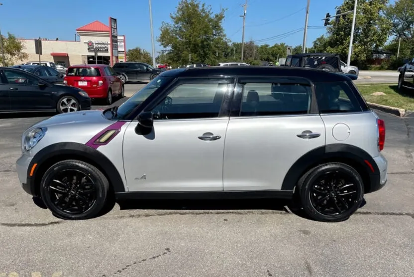 2013 Mini Countryman S ALL4 photo 1