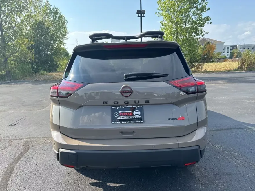 2026 Nissan Rogue SV photo 1