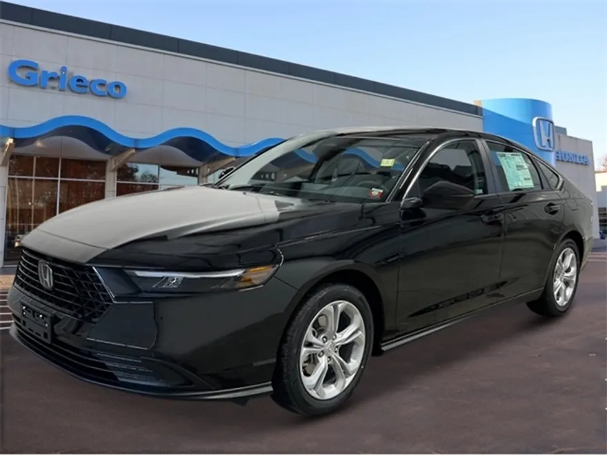 2025 Honda Accord LX photo 1