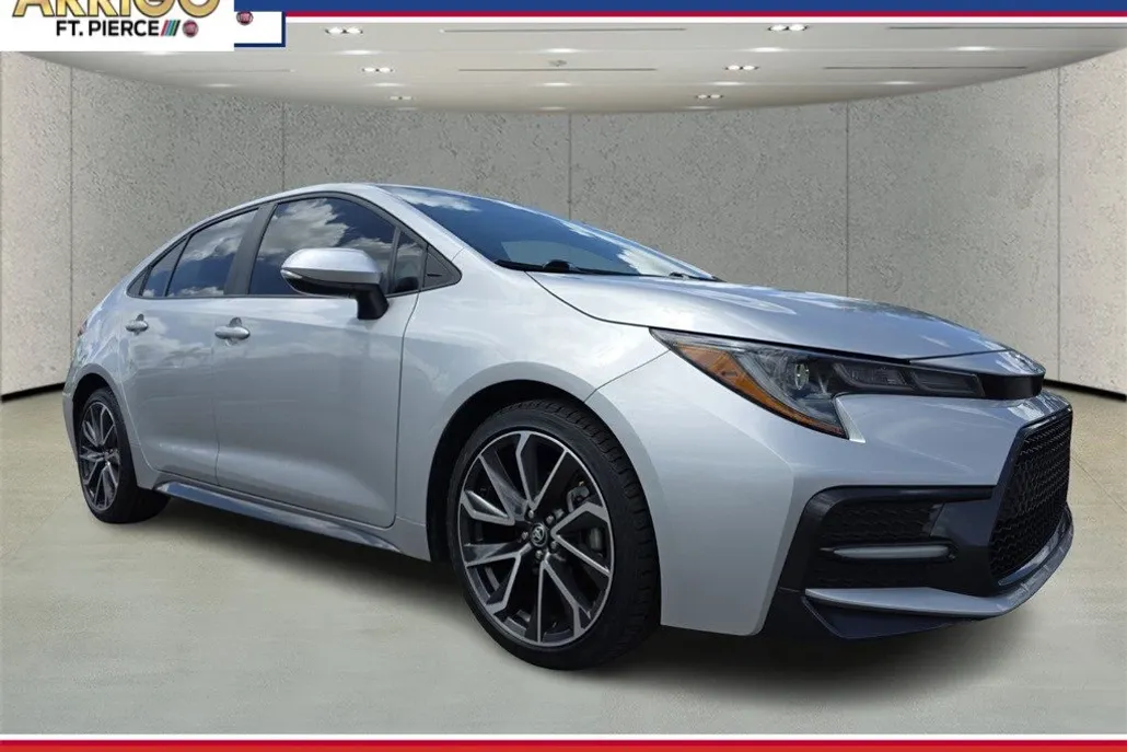 2022 Toyota Corolla XSE photo 1