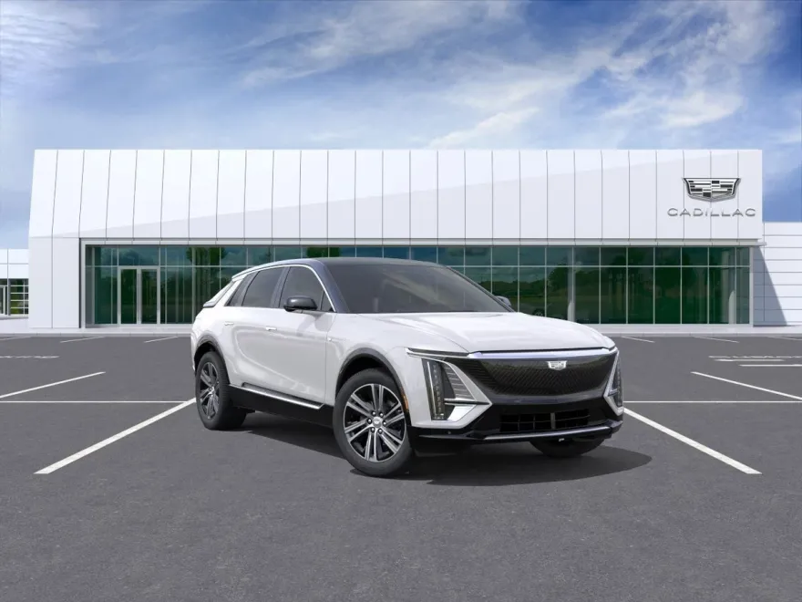 2025 Cadillac Lyriq Luxury photo 1