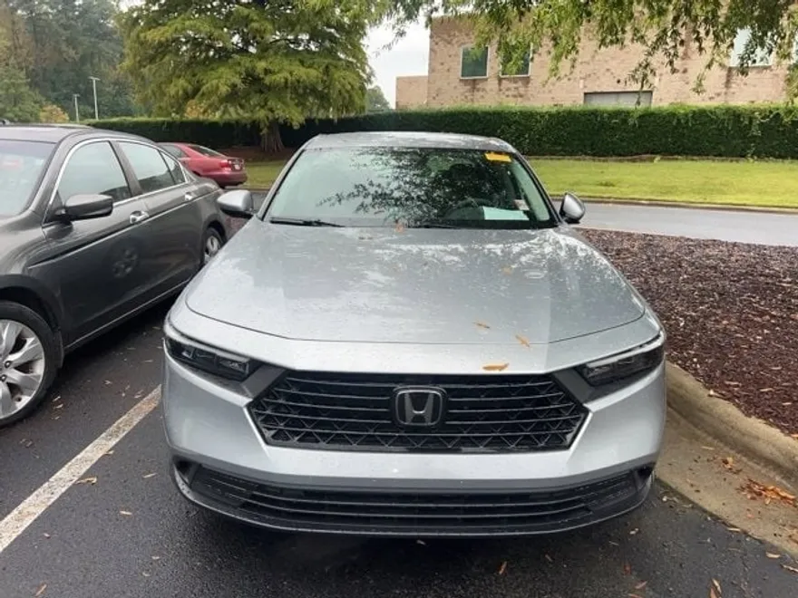 2023 Honda Accord LX photo 1