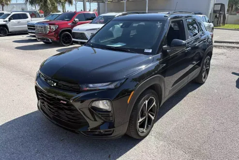 2023 Chevrolet Trailblazer RS photo 2