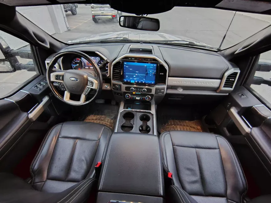 2022 Ford F-350 Lariat photo 1
