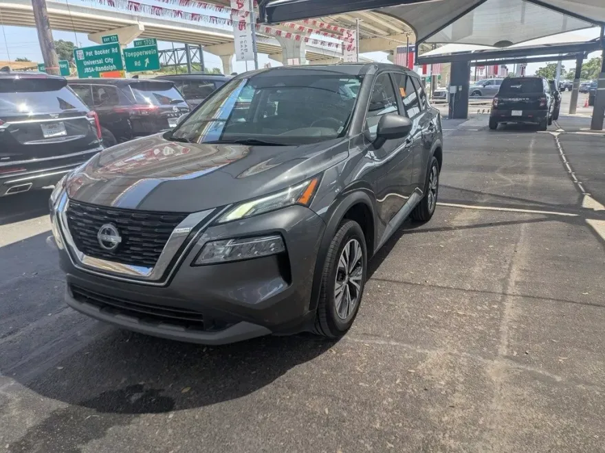 2023 Nissan Rogue SV photo 1