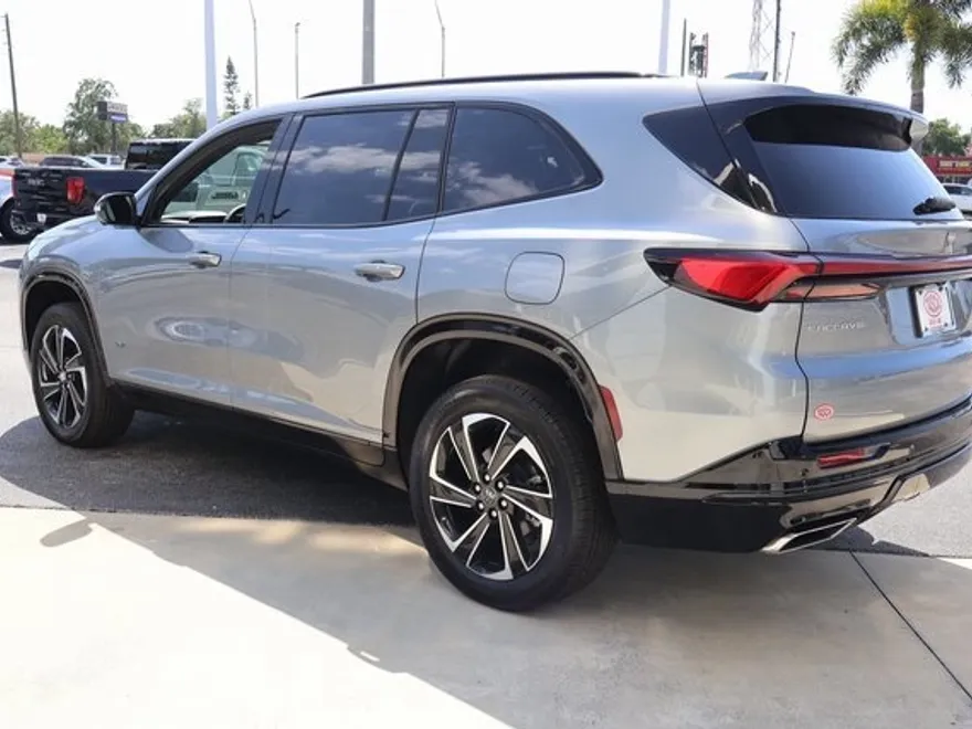 2025 Buick Enclave Sport Touring photo 1