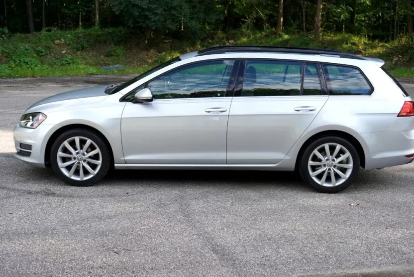 2015 Volkswagen Golf SportWagen TSI S photo 1