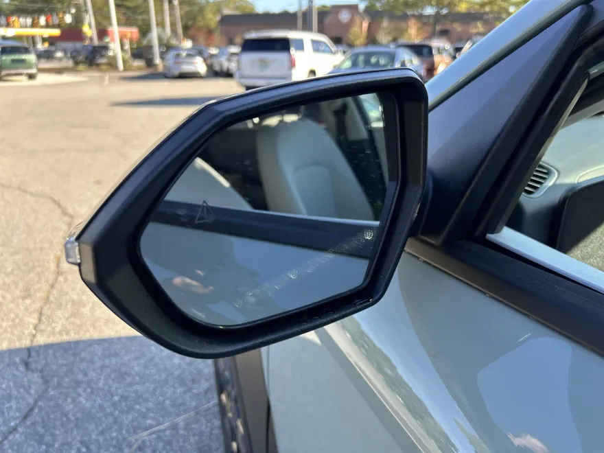 2026 Hyundai Kona SEL photo 1