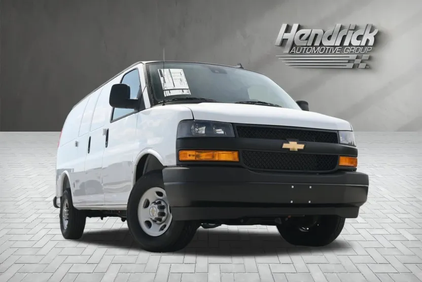 2025 Chevrolet Express Cargo 2500 photo 1