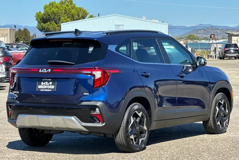 2026 Kia Seltos EX photo 1