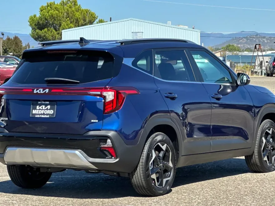 2026 Kia Seltos EX photo 1
