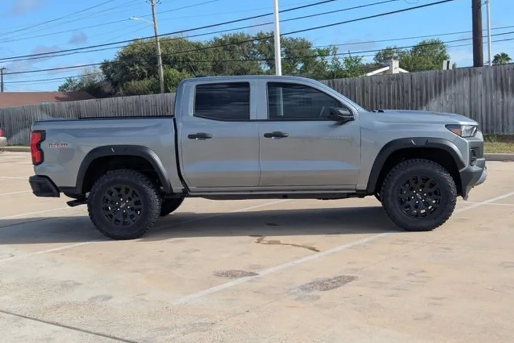 2026 Chevrolet Colorado Trail Boss photo 1