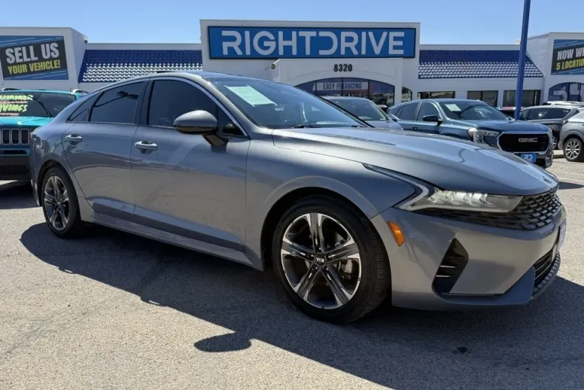 2021 Kia K5 EX photo 1