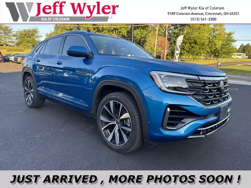 2024 Volkswagen Atlas Cross Sport SEL Premium R-Line photo 1