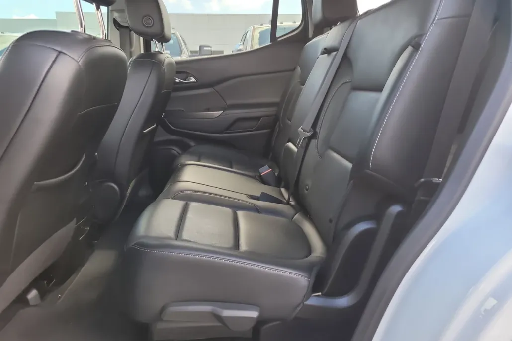 2023 Gmc Acadia SLT photo 1