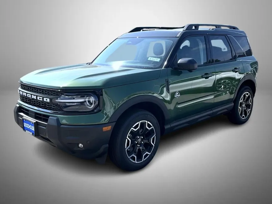 2025 Ford Bronco Sport Outer Banks photo 1