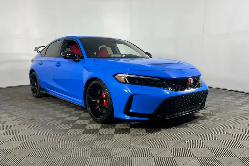 2024 Honda Civic Type R photo 1
