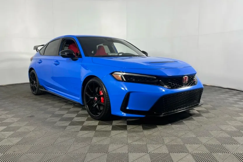 2024 Honda Civic Type R photo 1