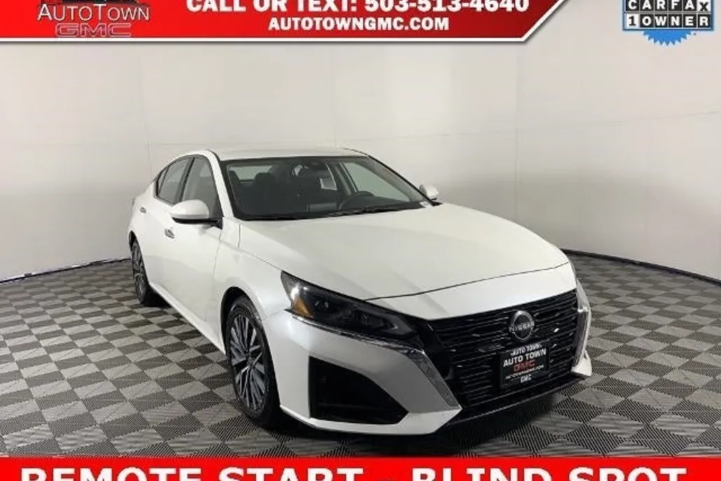 2023 Nissan Altima 2.5 SV photo 1