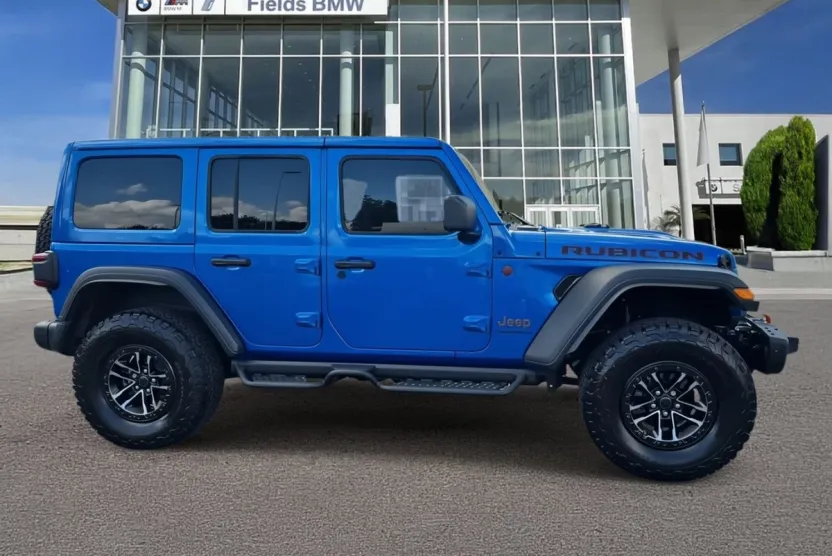2025 Jeep Wrangler Rubicon photo 1